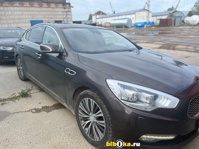 Kia Quoris 