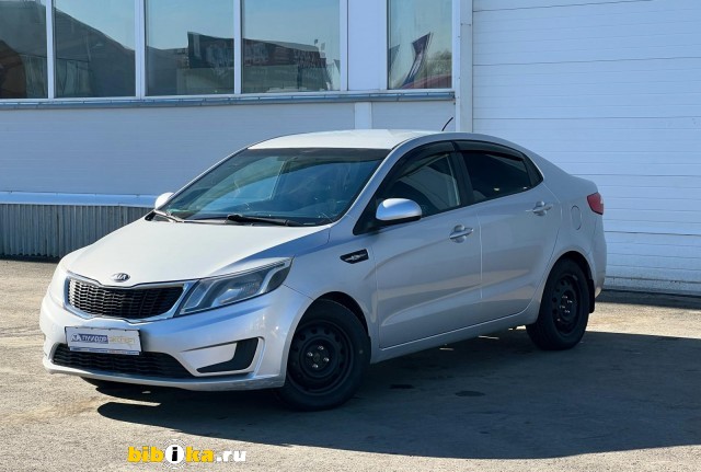 Kia Rio 1.4 AT 107 л.с.