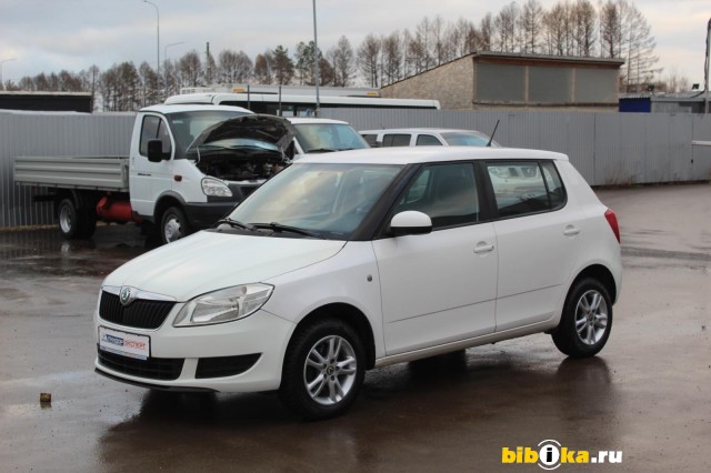 Skoda Rapid 1.2 MT 75 л.с.