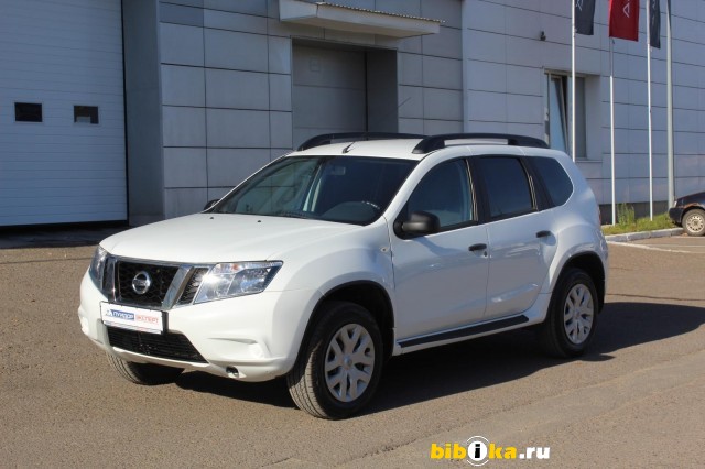 Nissan Terrano 1.6 MT 102 л.с. 4WD