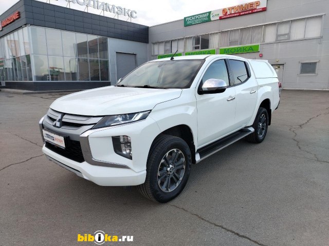 Mitsubishi L200 2.4d AT 154 л.с. 4WD