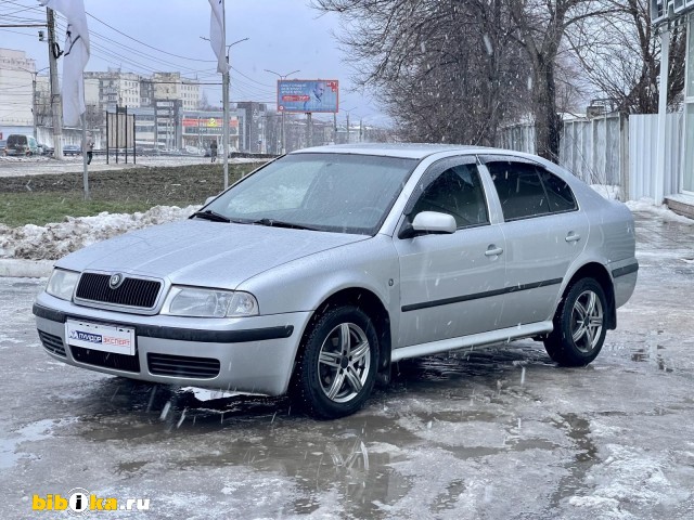 Skoda Octavia 1.6 MT 102 л.с.