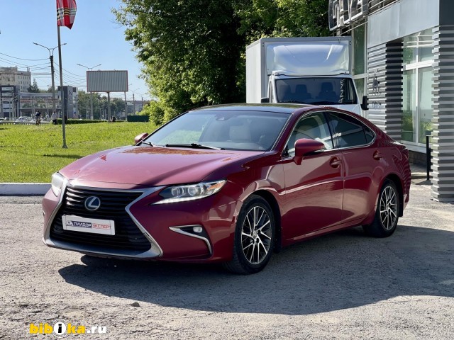 Lexus ES 250 2.5 AT 184 л.с.