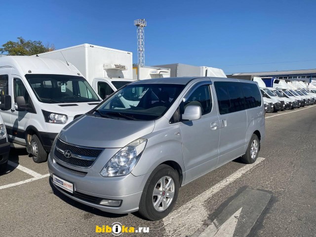 Hyundai Grand Starex 2.5 CRDi MT 145 л.с.