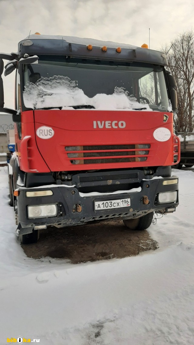 Iveco Trakker тягач 