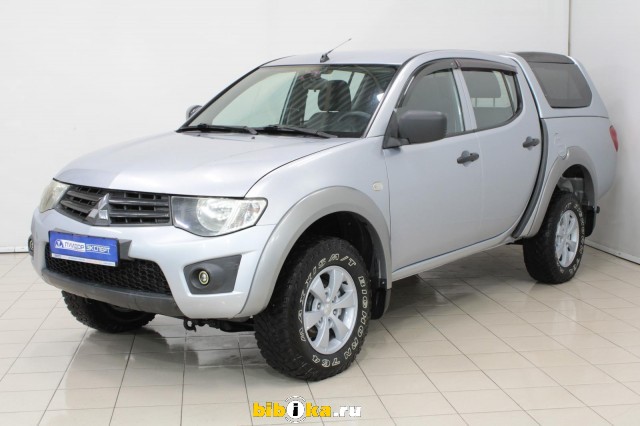 Mitsubishi L200 2.5d MT 136 л.с. 4WD