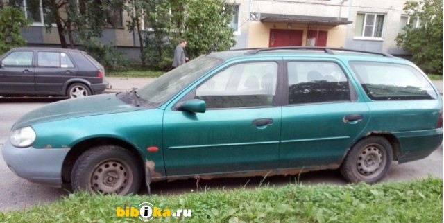 Ford Mondeo 2 поколение 1.8 TD MT (90 л.с.) 