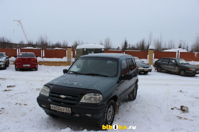 Chevrolet Niva (ВАЗ 2123) 1 поколение 1.7 MT (80 л.с.) люкс LC*