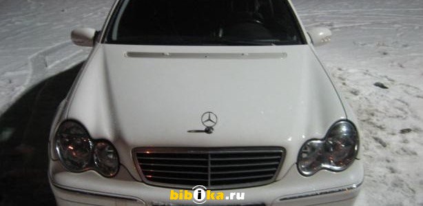 Mercedes-Benz C - Class  