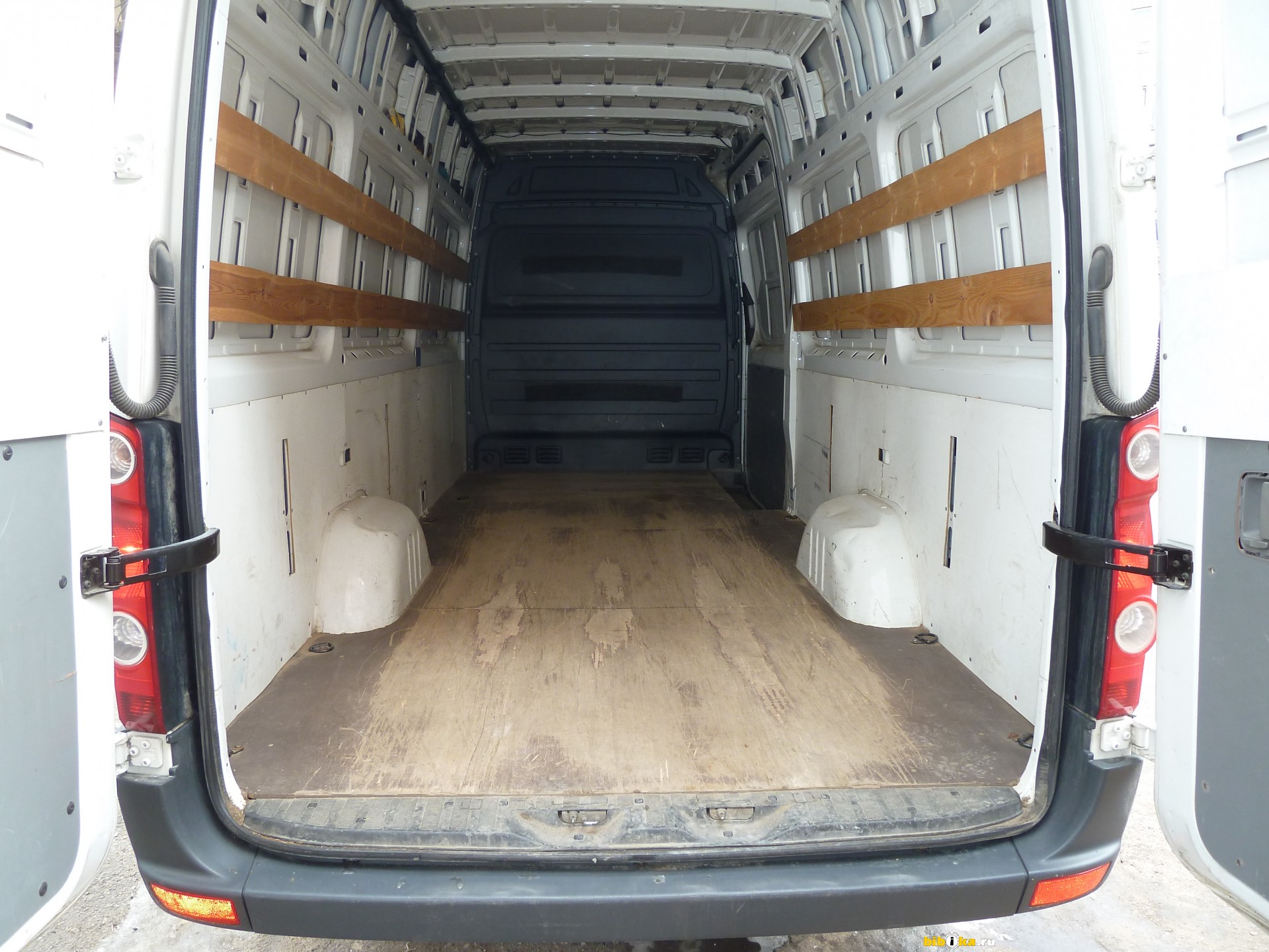 Volkswagen Crafter 2011 грузовой