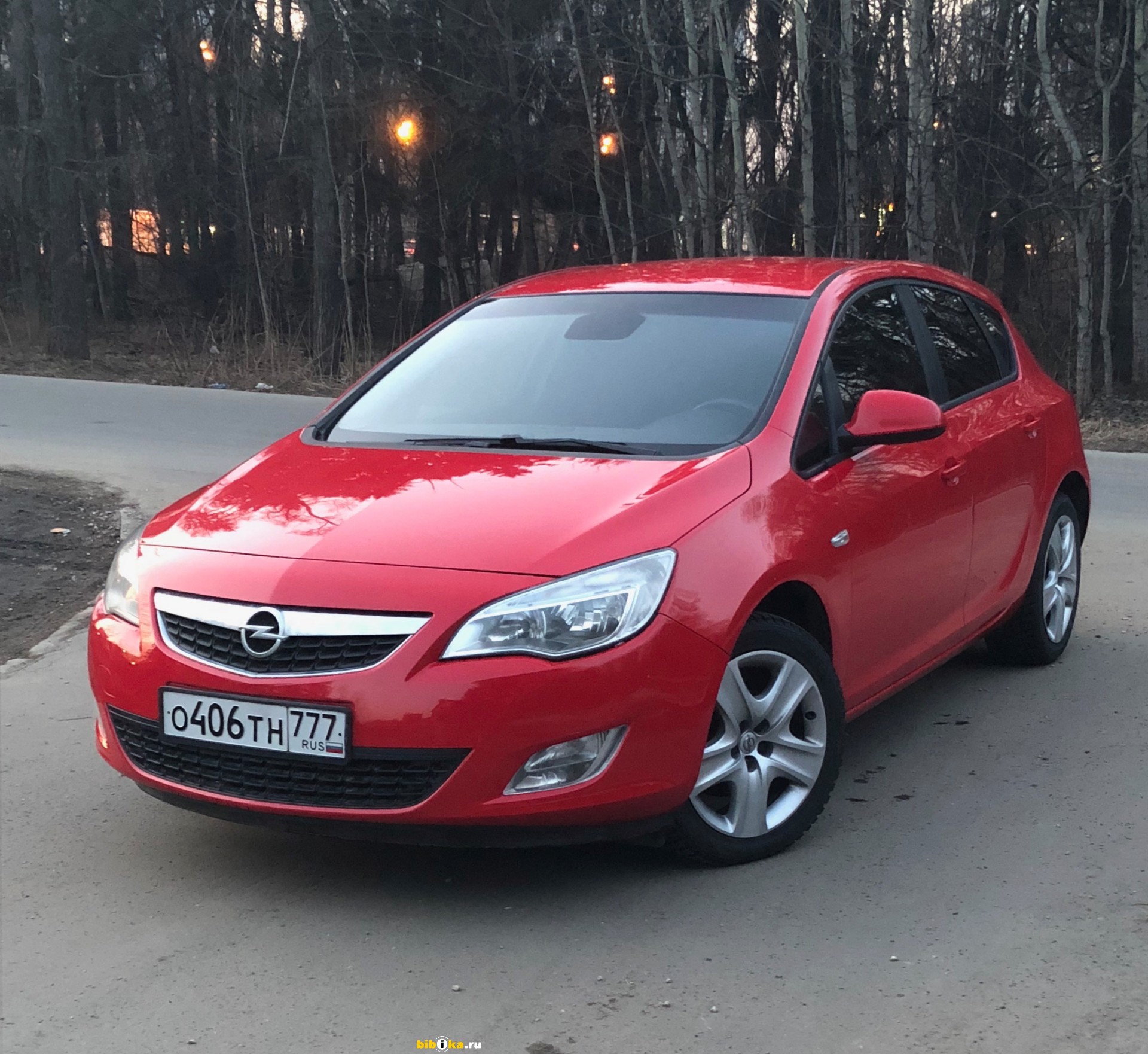 Opel Astra 1.6 МТ, 2010