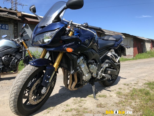 Yamaha FZ мотоцикл 