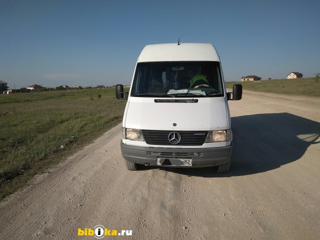 Mercedes-Benz Sprinter 208 D Грузовые и пассажирские перевозки 