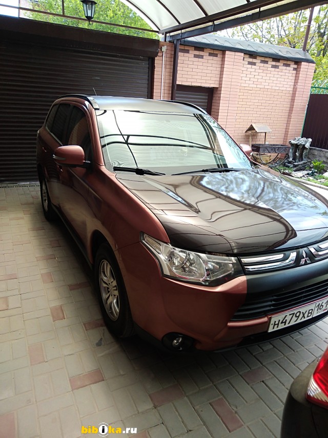 Mitsubishi Outlander  