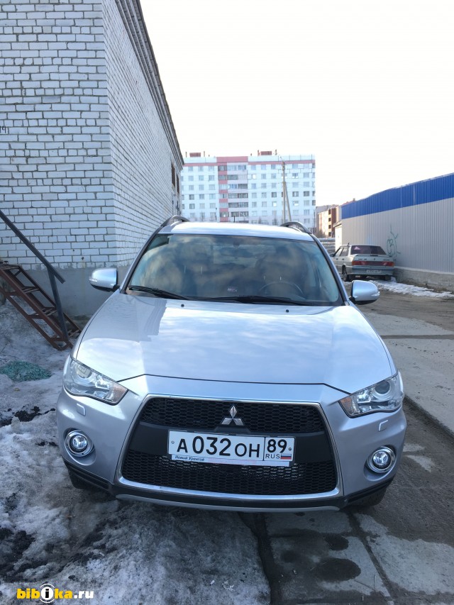 Mitsubishi Outlander  