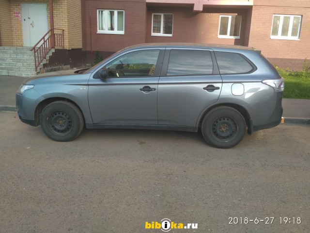 Mitsubishi Outlander  