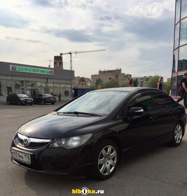 Honda Civic 8 поколение [рестайлинг] 1.8 AT (140 л.с.) Elegance