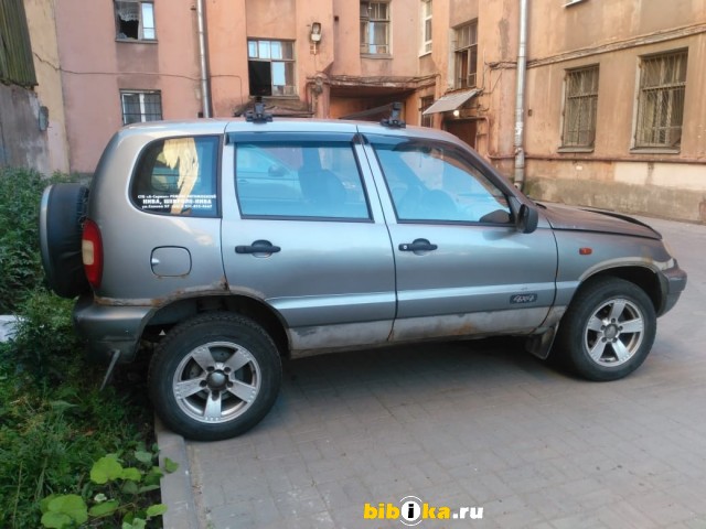 Chevrolet Niva (ВАЗ 2123) 1 поколение 1.7 MT (80 л.с.) 