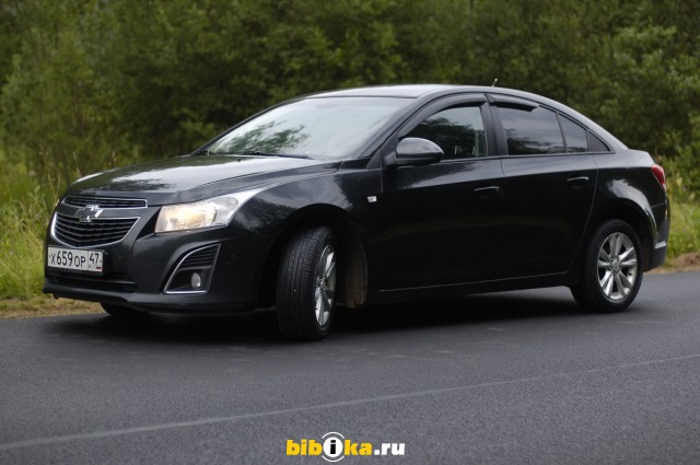 Chevrolet Cruze J300 [рестайлинг] 1.6 MT (109 л.с.) 