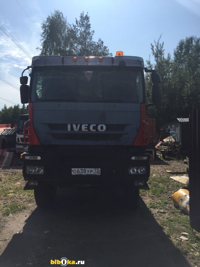 Iveco Trakker самосвал 