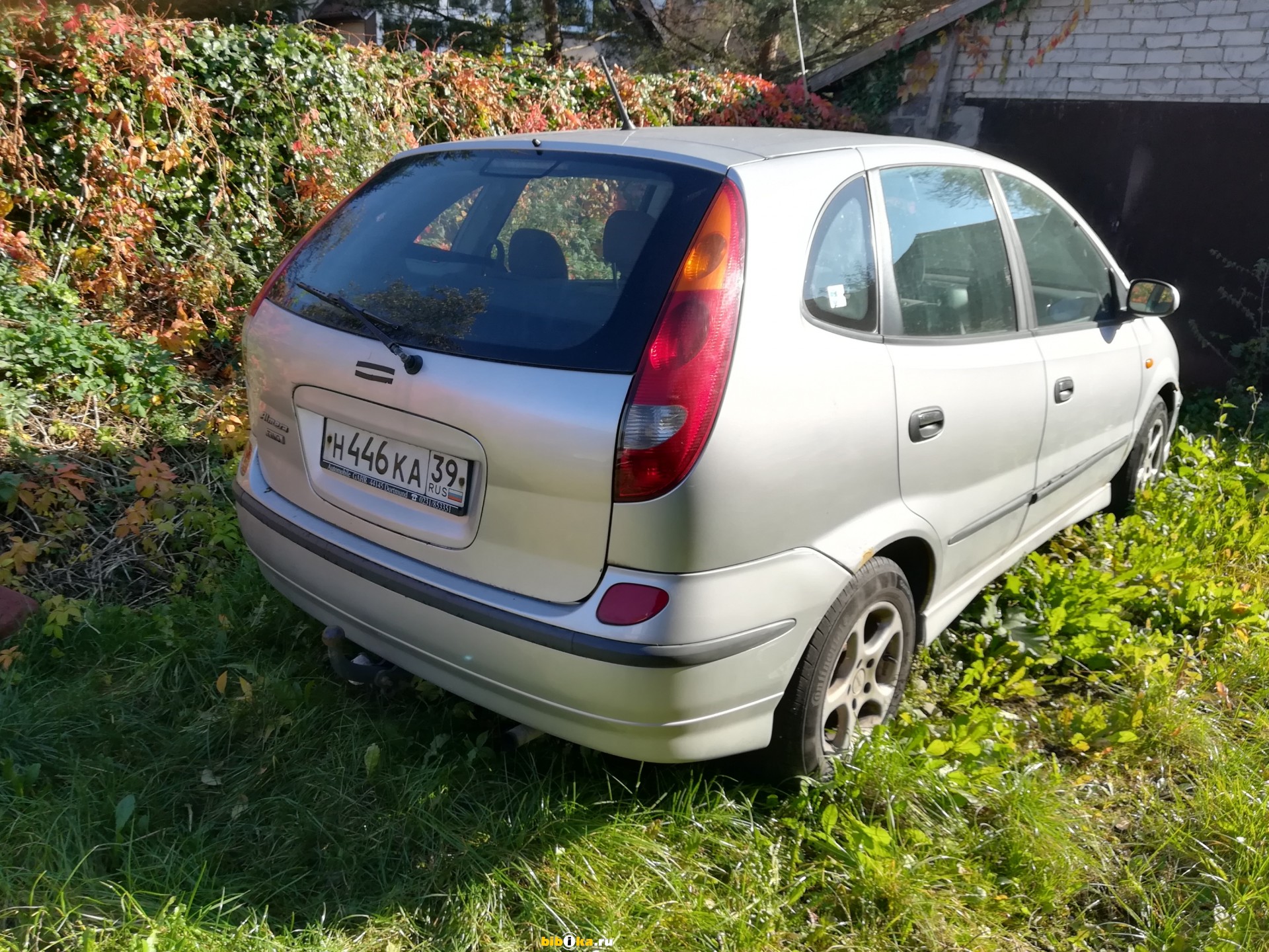 Nissan Almera Tino 2001