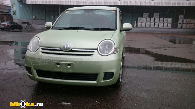 Toyota Sienta  