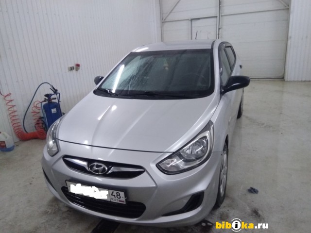 Hyundai Solaris 1 поколение 1.6 MT (123 л.с.) Activ