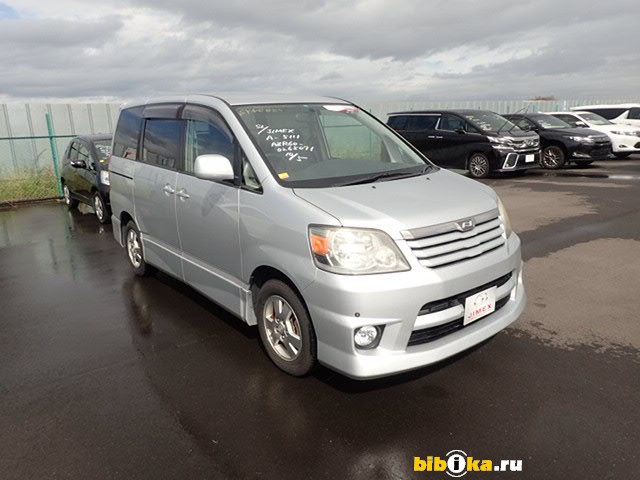 toyota noah левый руль