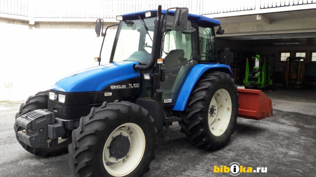 New Holland LT100 трактор