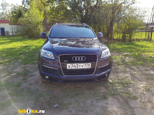 Audi Q7  С лайн