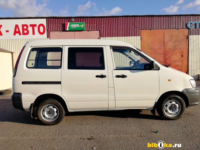 Toyota Town Ace грузо-пассажирский 