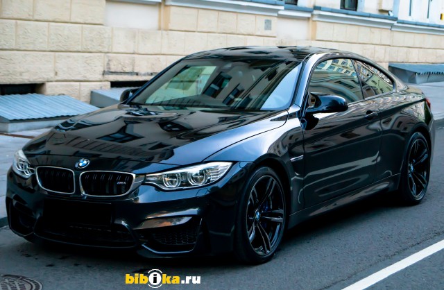 BMW M4  