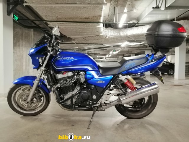 Honda CB1300 мотоцикл