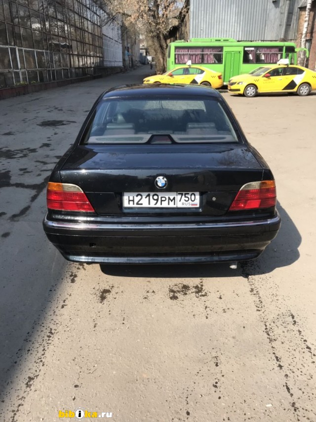 BMW 728  