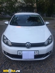 Volkswagen Golf VI  