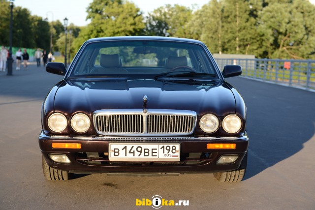 Jaguar XJ X300 3.2 AT (219 л.с.) 