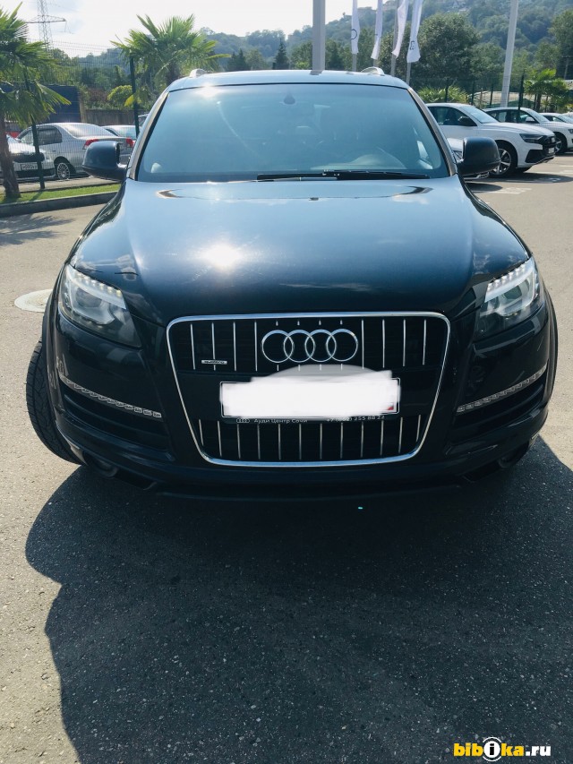 Audi Q7  