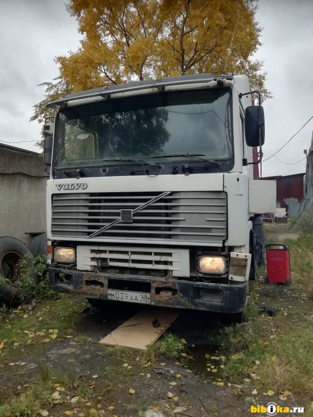 Volvo F12  