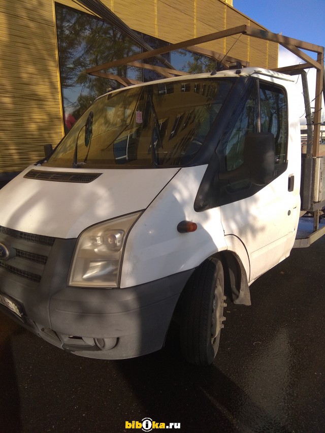 Ford Transit Chassis бортовой 