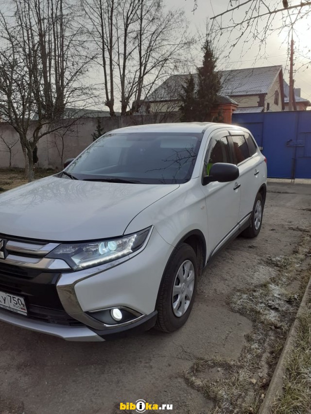 Mitsubishi Outlander  