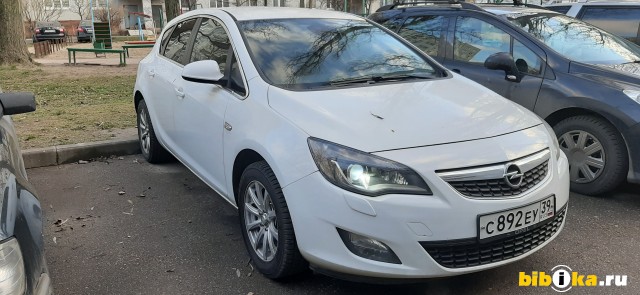 Opel Astra  Космо