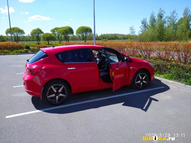 Opel Astra J Active