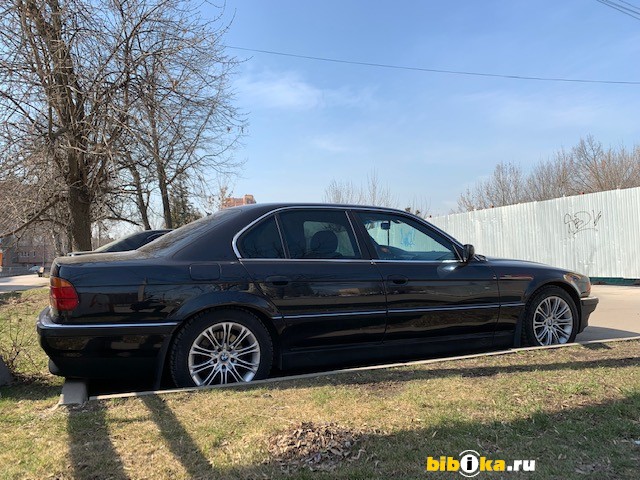 BMW 730  