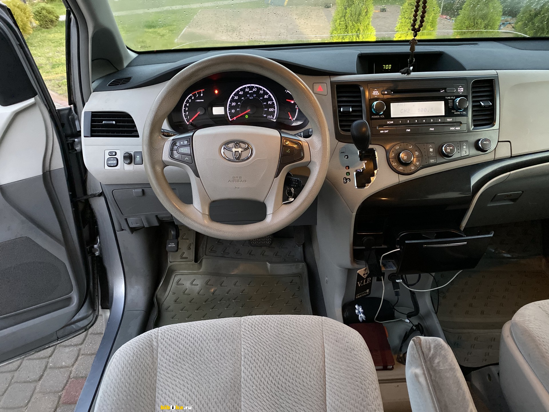 Toyota Sienna 2010 салон