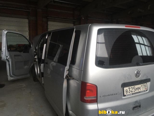 Volkswagen Multivan Caravelle 