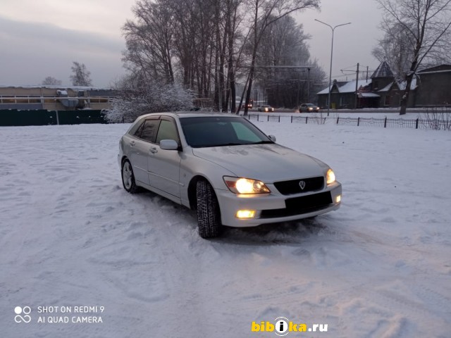 Toyota Altezza XE10 2.0 AT (160 л.с.) 