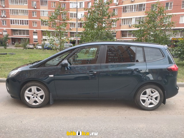 Opel Zafira C 1.8 MT (140 л.с.) 