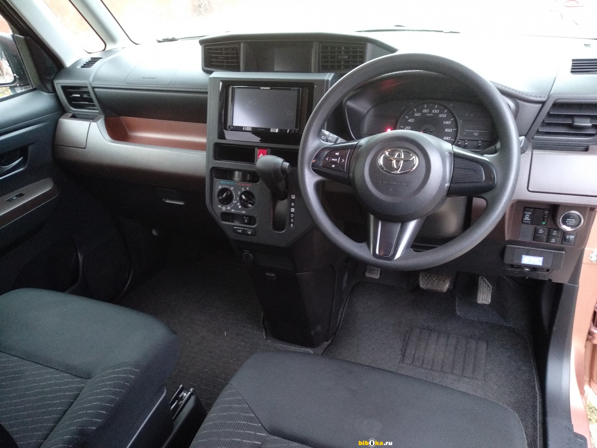 Toyota roomy 2008