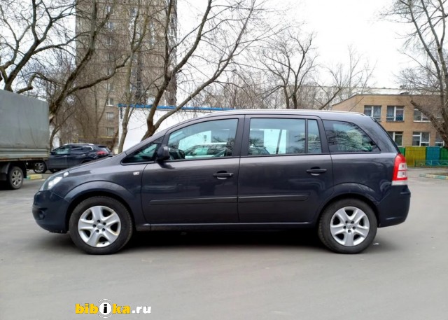 Opel Zafira Family [рестайлинг] 1.8 MT (140 л.с.) 
