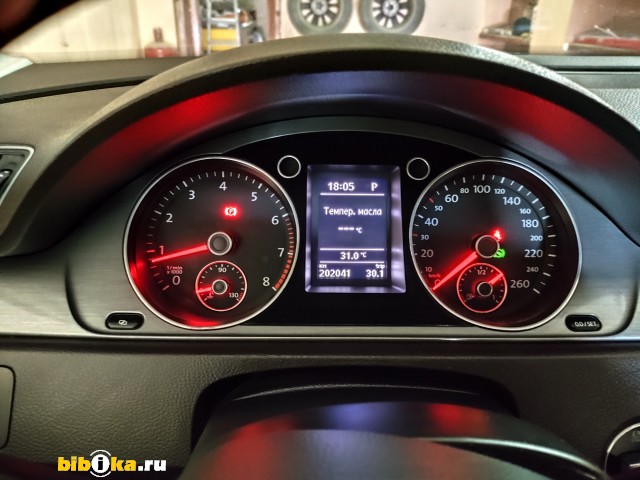 Volkswagen Passat B7 1.8 TSI MT (152 л.с.) 